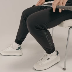 Stormfleece Pants -Golf Essentials Shop blackpantjogger1